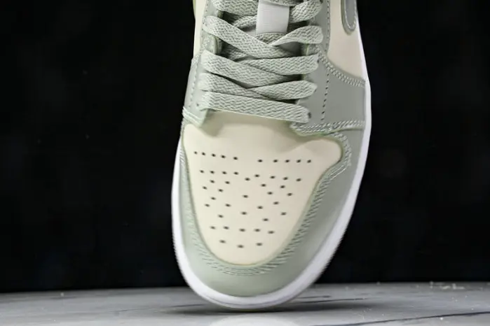 Air Jordan 1 Low OG 