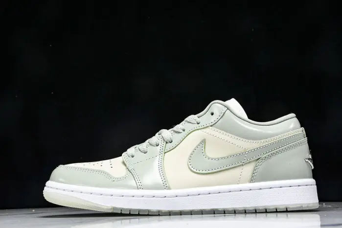 Air Jordan 1 Low OG 