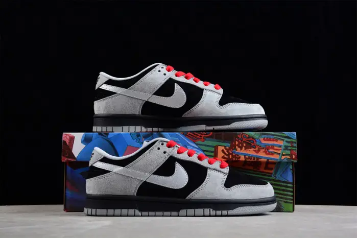 Nike SB Dunk Low 