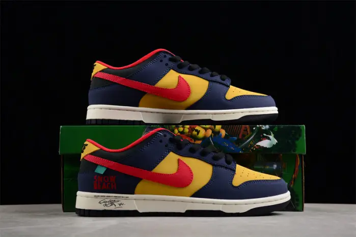 NIKE SB DUNK LOW 