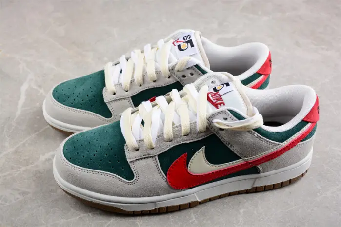 NIKE SB DUNK LOW 