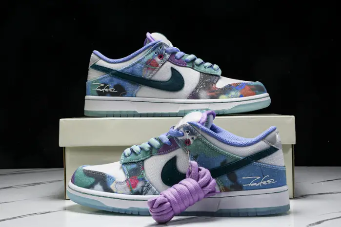 Nike Dunk Low 