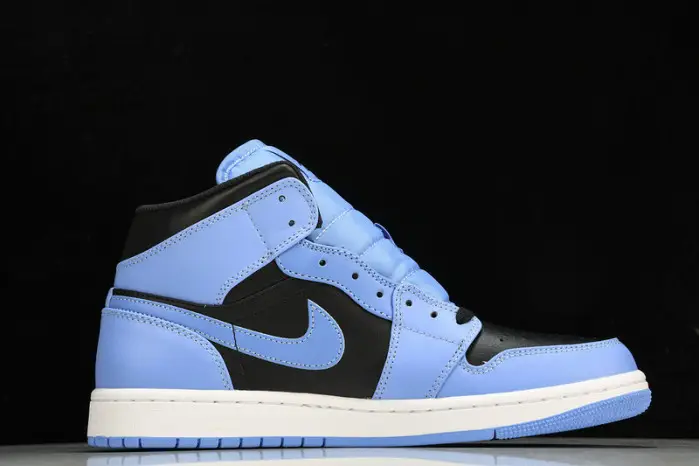 Air Jordan 1 Mid  University Blue” 