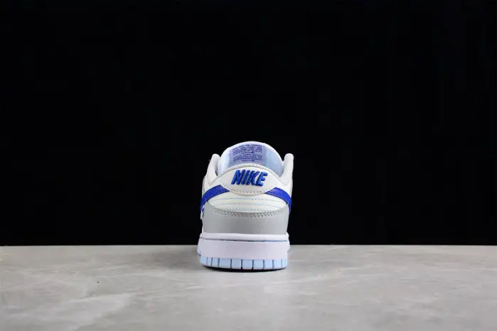 Nike SB Dunk Low 