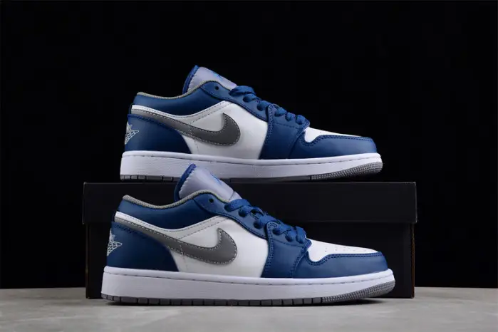 Air Jordan 1 Low 