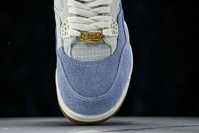 Air Jordan 4 Denim “Worn Blue” 