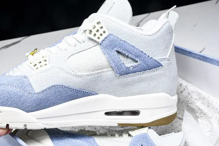 Air Jordan 4 Denim “Worn Blue” 