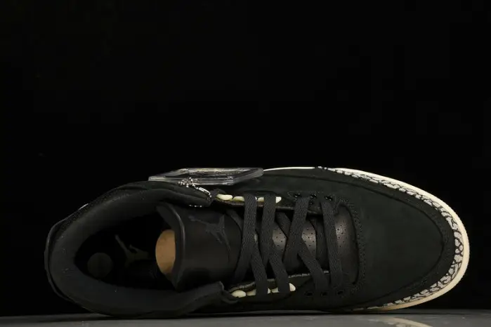 Air Jordan 3 Retro  Off Noir” 