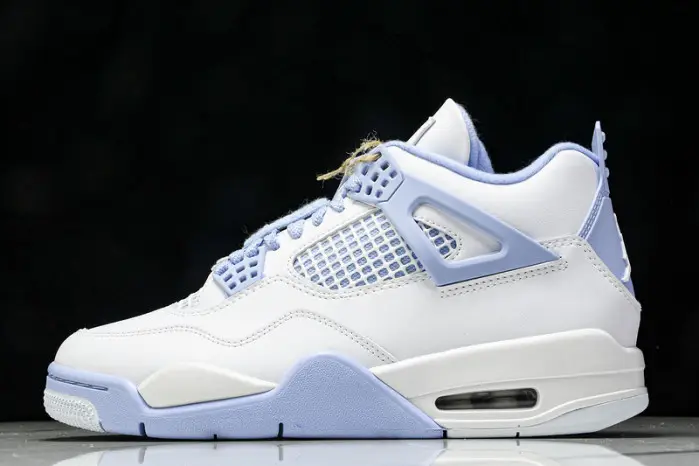 Air Jordan 4 “Forget Me Not” 
