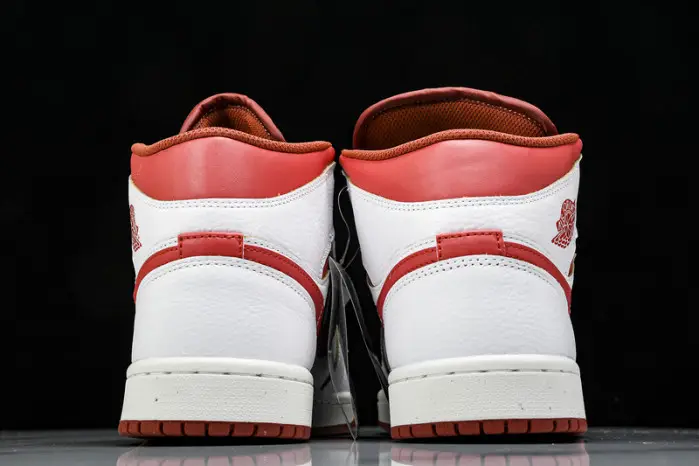 Air Jordan 1 Mid 