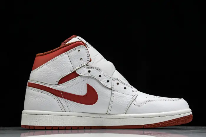 Air Jordan 1 Mid 