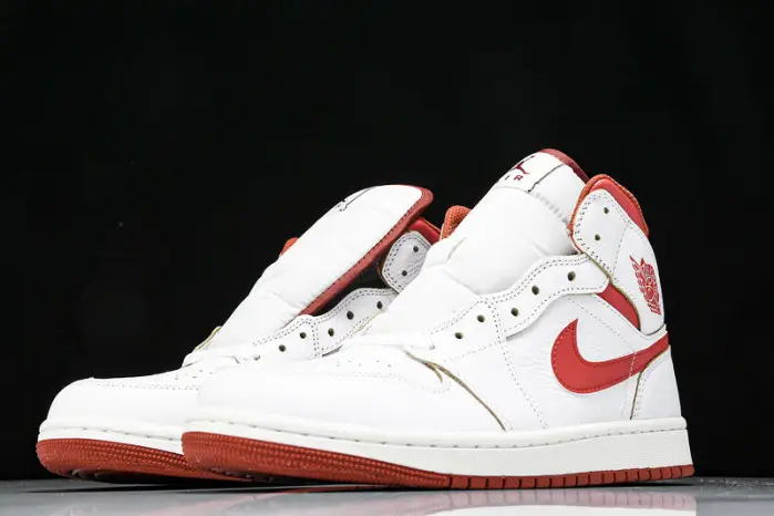 Air Jordan 1 Mid 