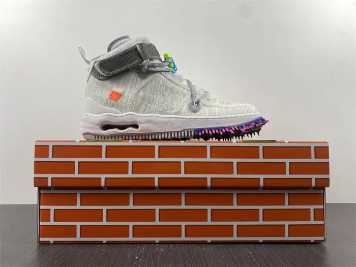 OW x Nike Air Force 1 Mid “white” 