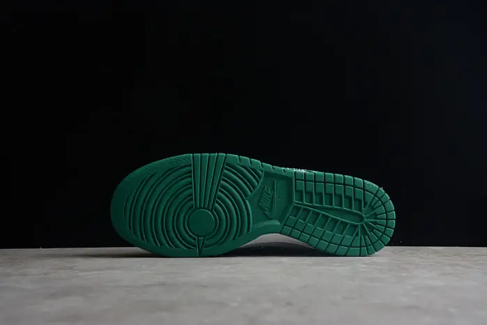 Nike Dunk Low WMNS Green Paisley 