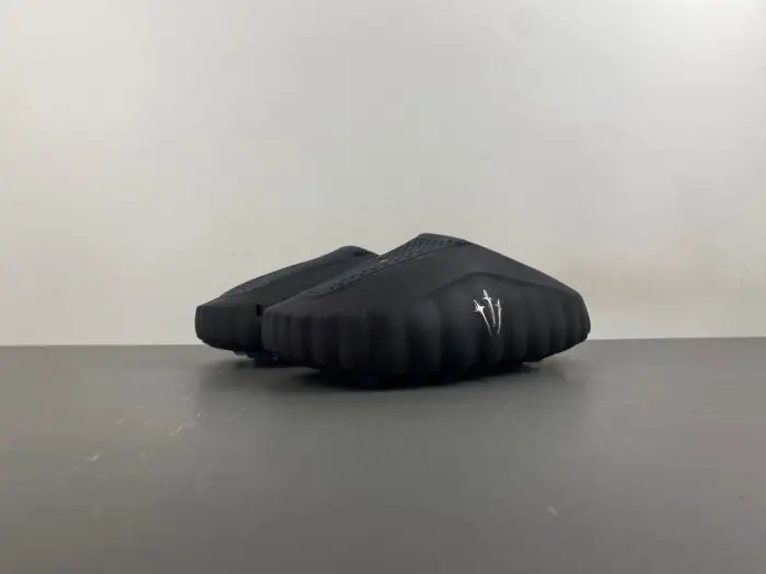 Nike Mind 001 