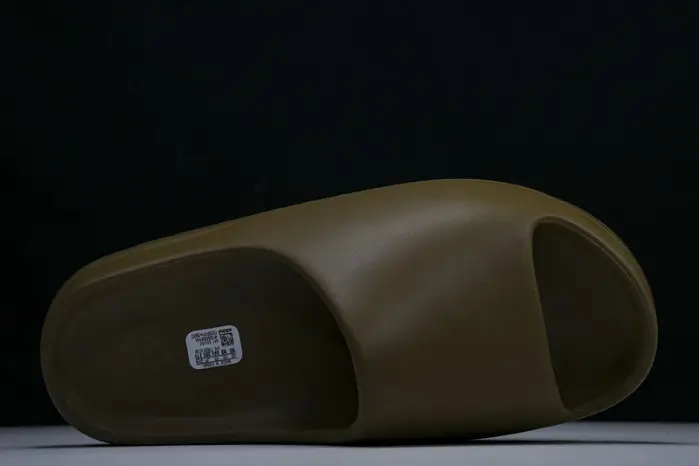 YEEZY SLIDES 'CORE' 