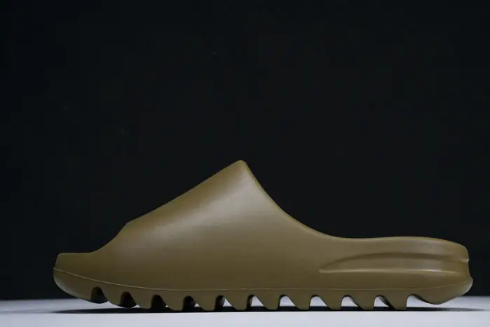 YEEZY SLIDES 'CORE' 
