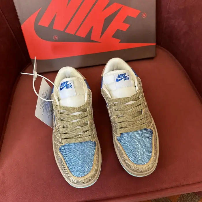 AIR JORDAN DRILL SNEAKERS 