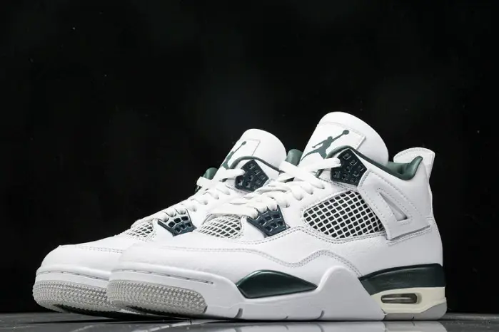 Air Jordan 4 Retro "Oxidized Green" 