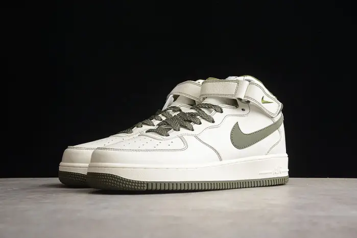 Nike Air Force 1 High 