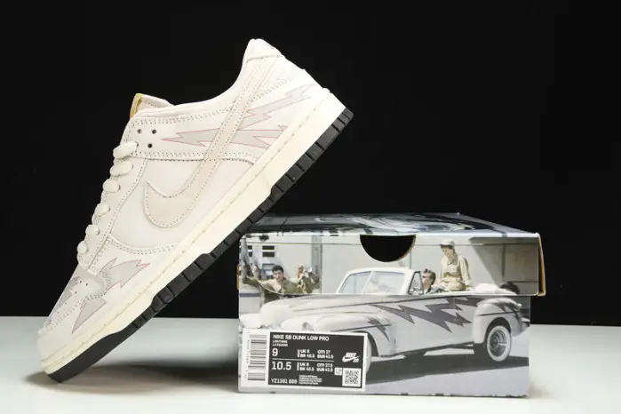 Nike SB Dunk  Low 