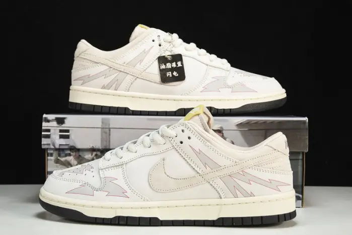 Nike SB Dunk  Low 