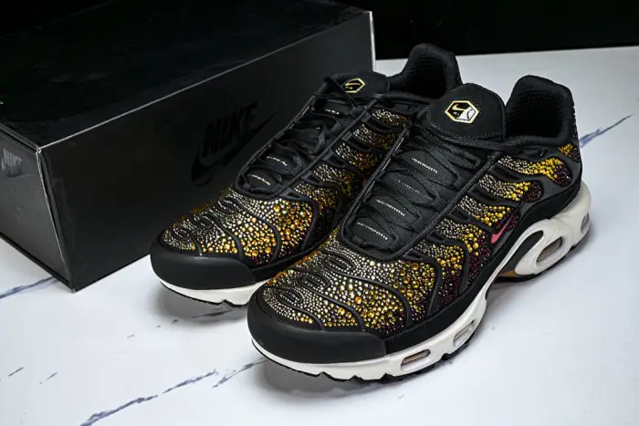 Swarovski x Nike Air Max Plus 
