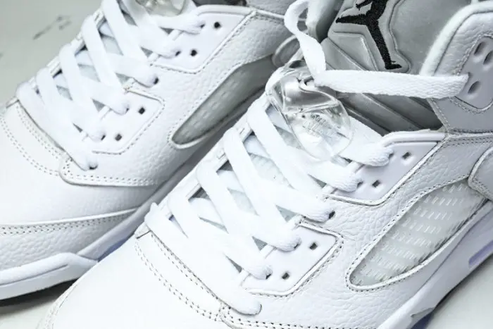 Air Jordan 5 OG "White Metallic" 