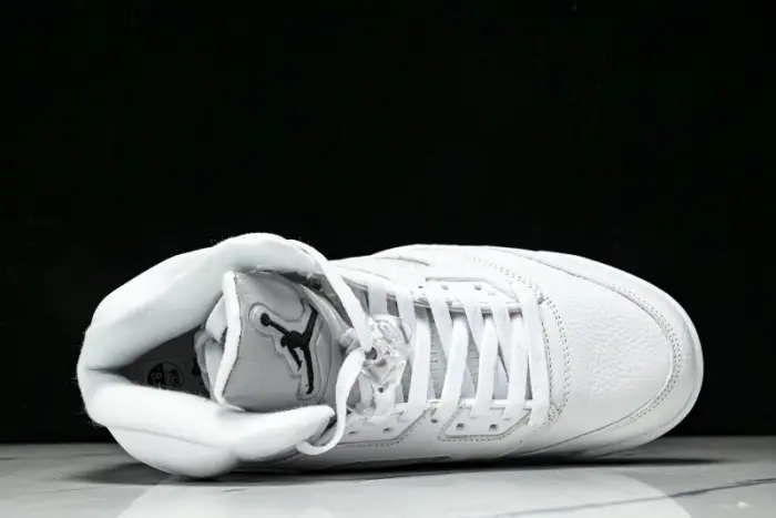 Air Jordan 5 OG "White Metallic" 