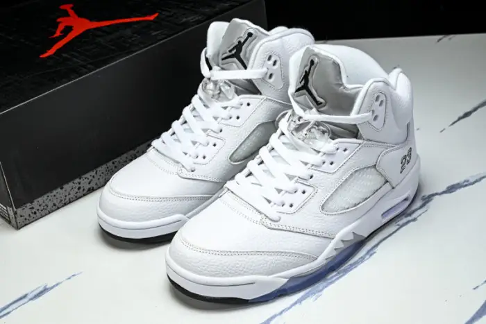 Air Jordan 5 OG "White Metallic" 