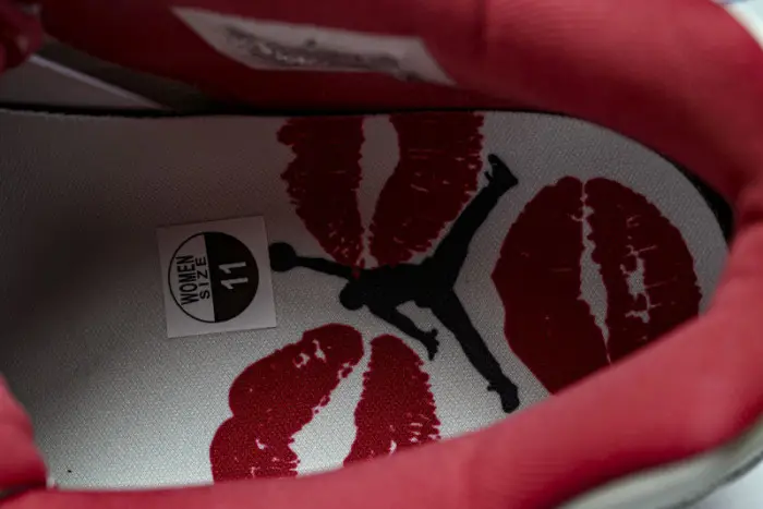 Air Jordan 4 “Sierra Red” 