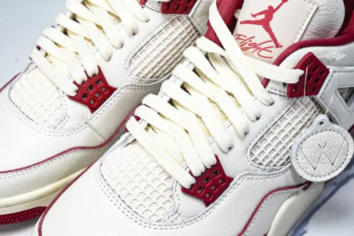 Air Jordan 4 “Sierra Red” 