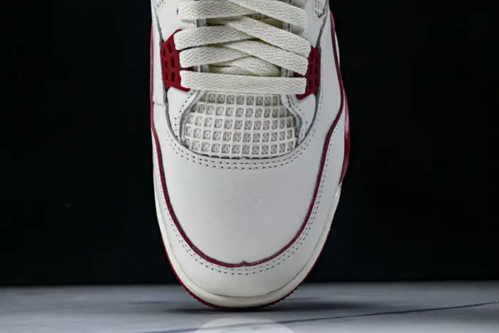 Air Jordan 4 “Sierra Red” 