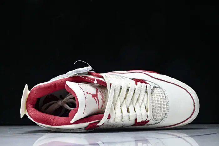 Air Jordan 4 “Sierra Red” 