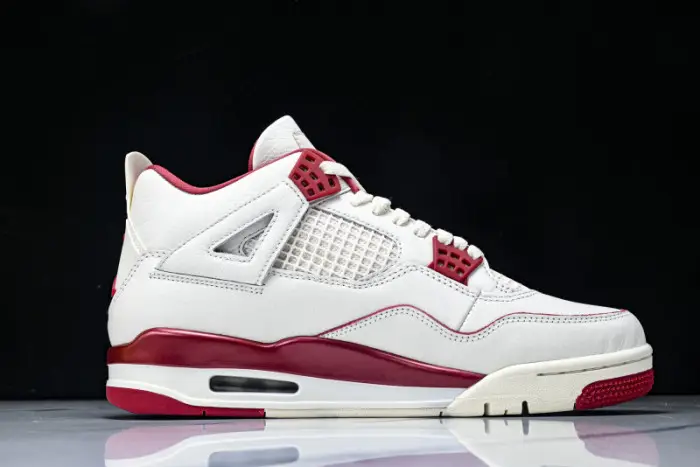 Air Jordan 4 “Sierra Red” 