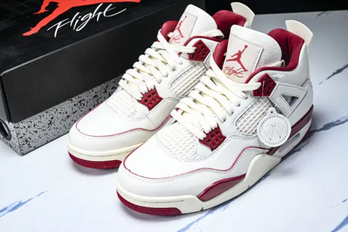 Air Jordan 4 “Sierra Red” 