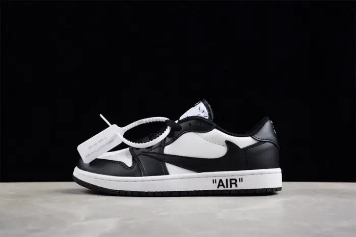 Travis Scott x Air Jordan 1 Low OG 