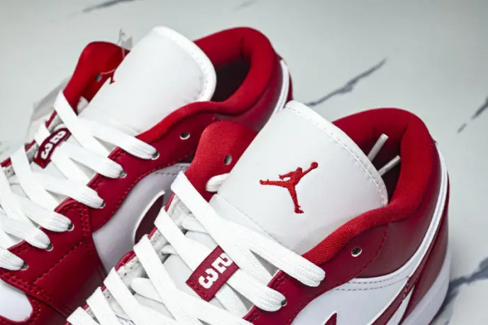 Air Jordan 1 Low 