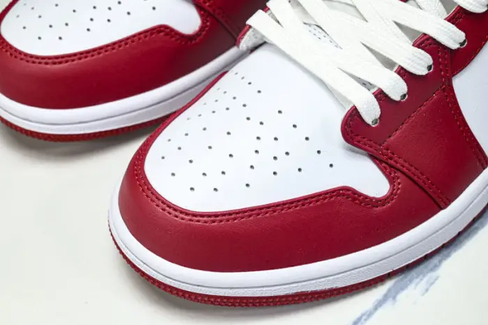 Air Jordan 1 Low 
