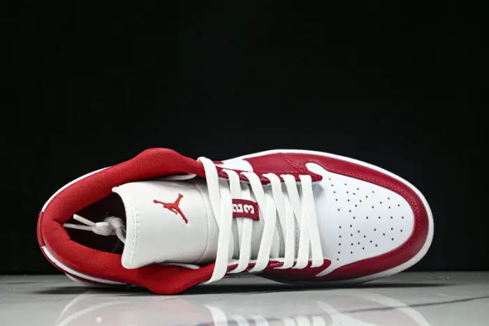 Air Jordan 1 Low 