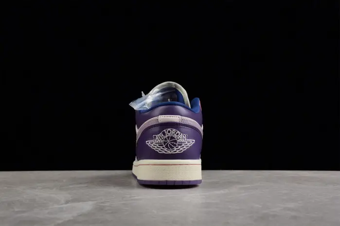 Jordan 1 Low Pastel Purple 