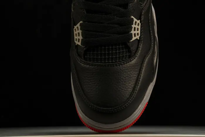 Air Jordan 4“Bred Reimagined” 