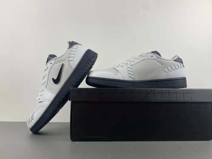 Air Jordan 1 Low OG 