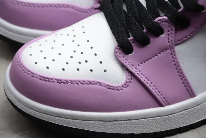 Jordan 1 Low SE Violet Shock White Black 