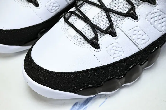 Air Jordan 9 