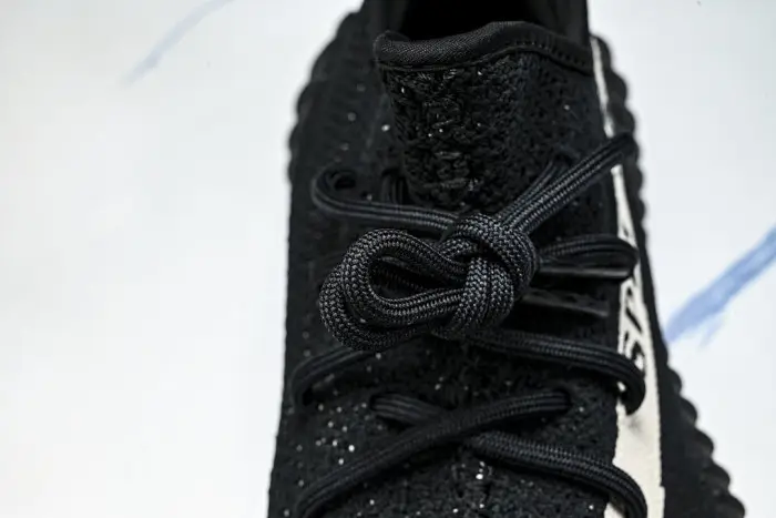 Yeezy Boost 350 V2 Core Black White 