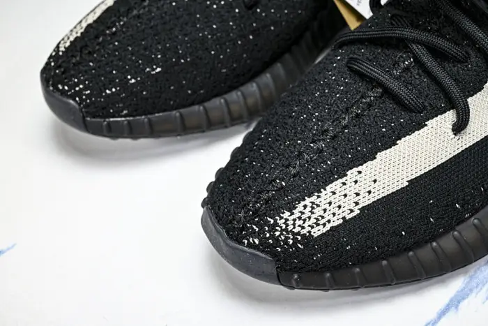Yeezy Boost 350 V2 Core Black White 