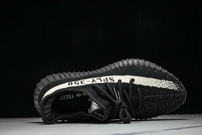 Yeezy Boost 350 V2 Core Black White 