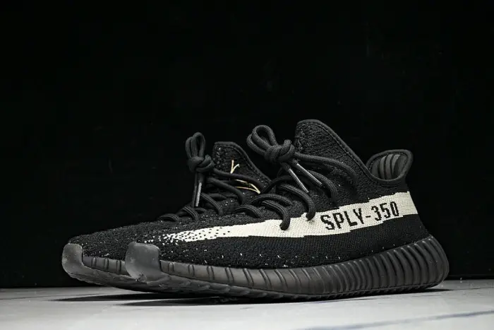 Yeezy Boost 350 V2 Core Black White 