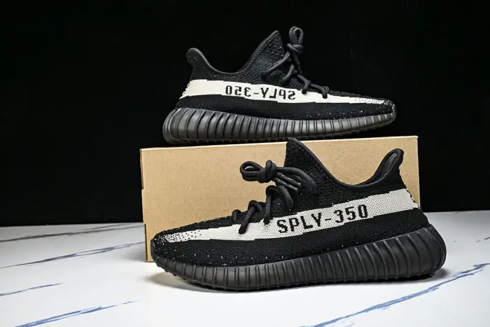 Yeezy Boost 350 V2 Core Black White 